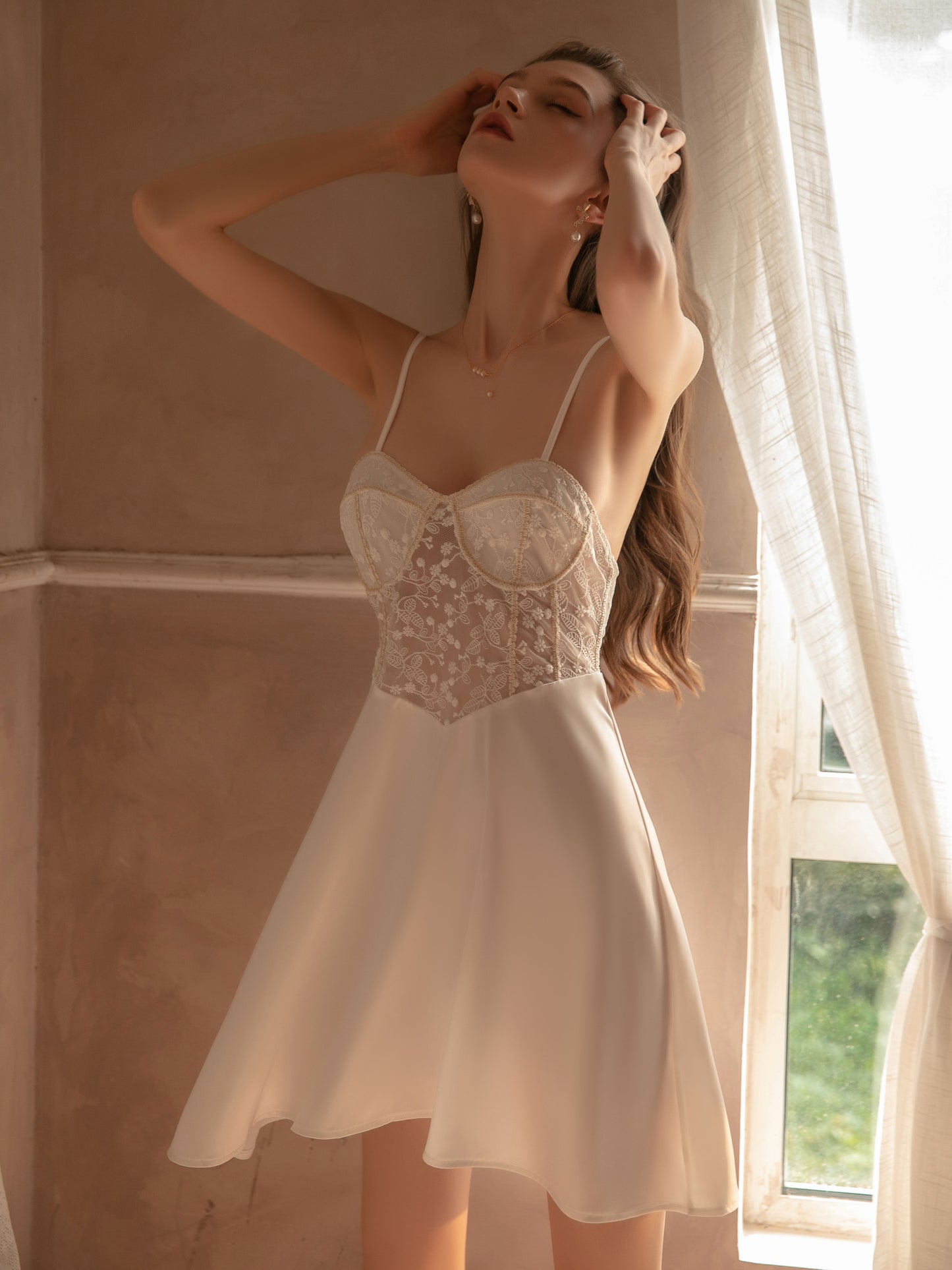 White Sleeveless Sexy Sleepwear One-Piece Nightgown With T-Back