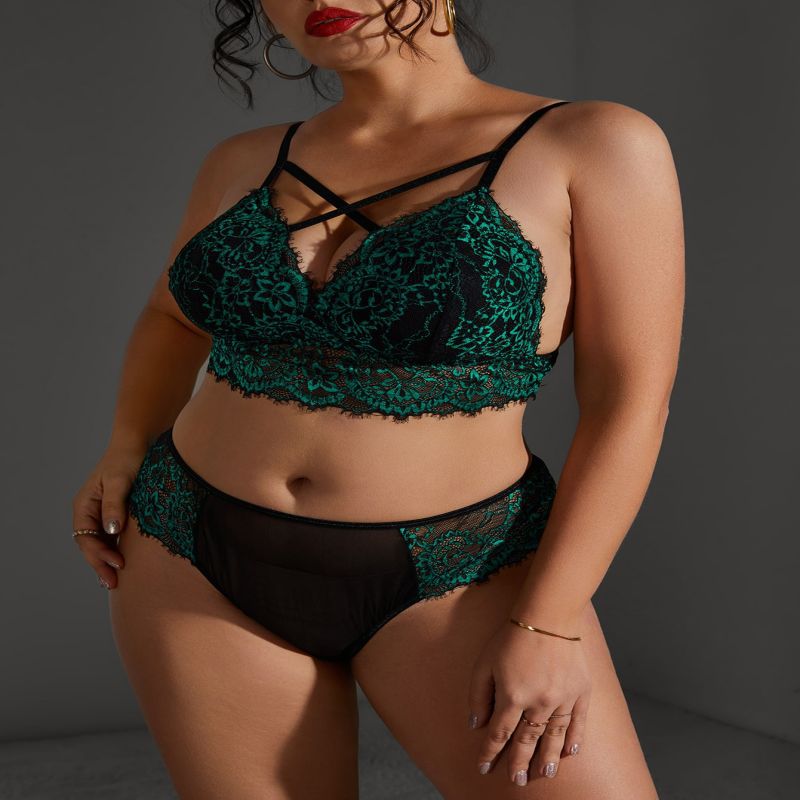 Plus Size  Green Lace Bra Panties Set