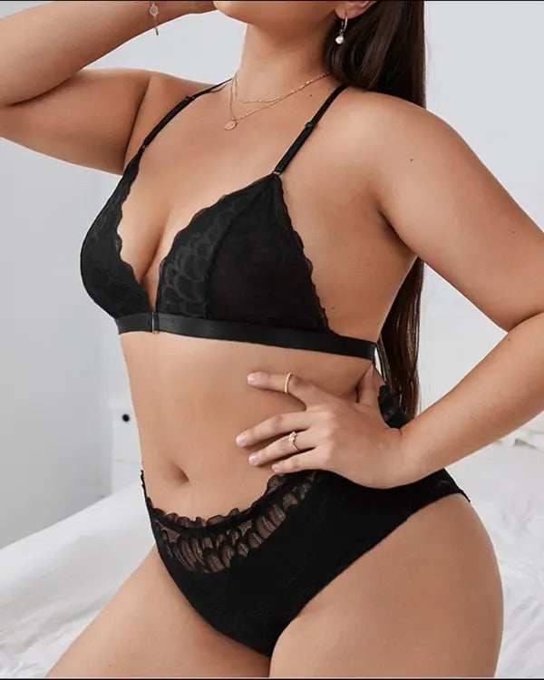 Plus Size Lace Lingerie Set