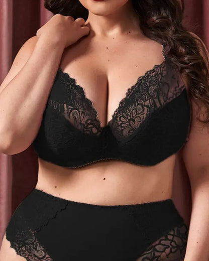 Plus Size Lace Lingerie Set